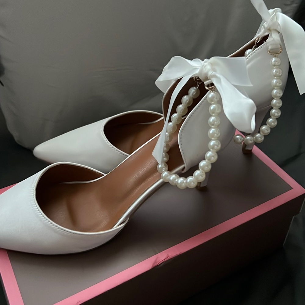 Brand new pearl heels.